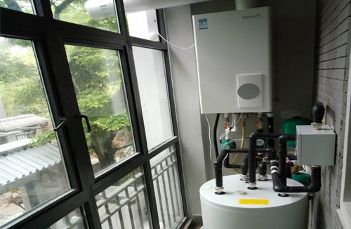 带水箱生活热水循环系统